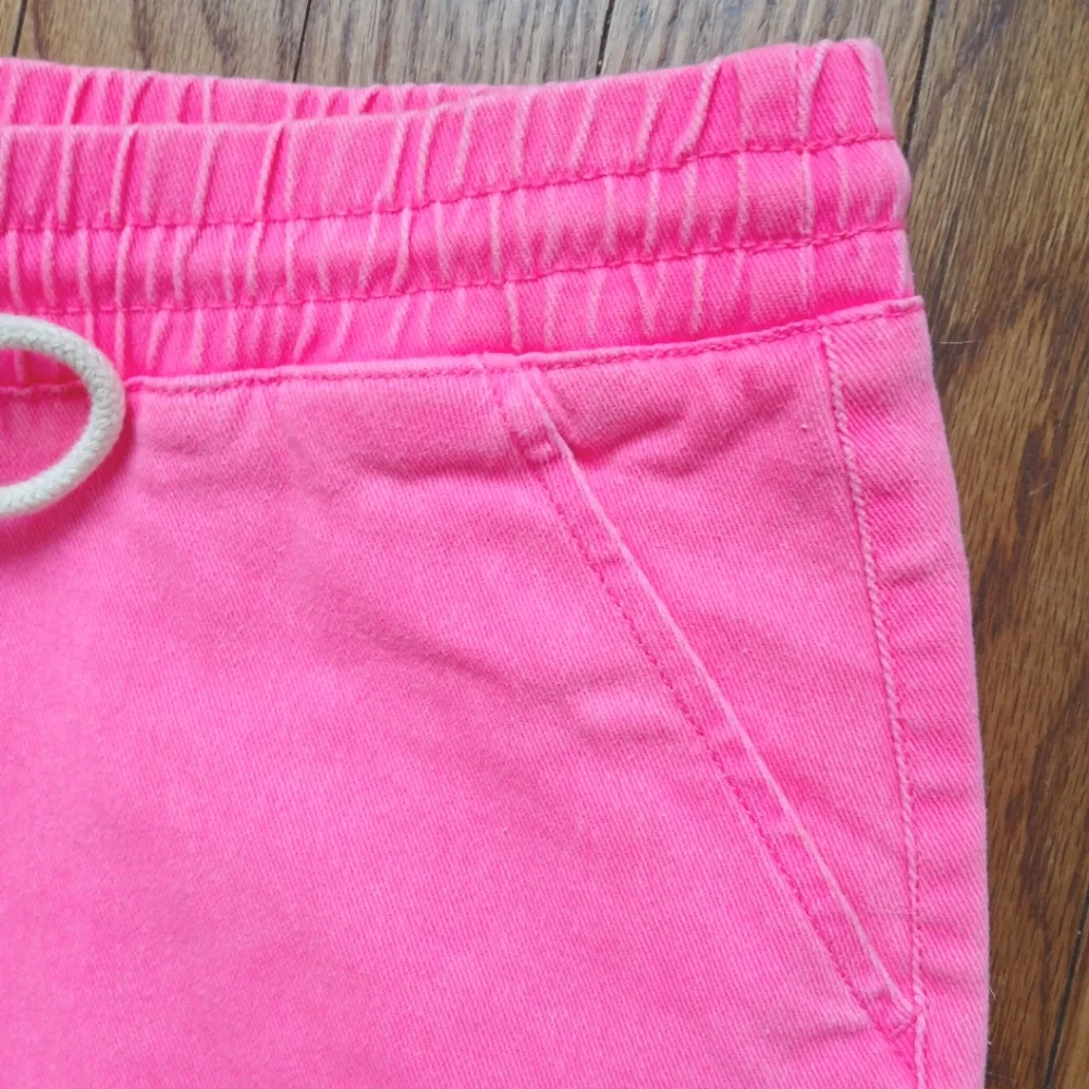 💕Like New Neon pink shorts 💕 - Picture 5 of 7